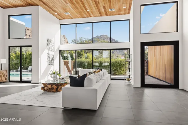 $4,000,000 | 5156 North 45th Place, Phoenix, AZ 85018