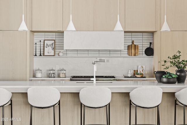 $4,000,000 | 5156 North 45th Place, Phoenix, AZ 85018