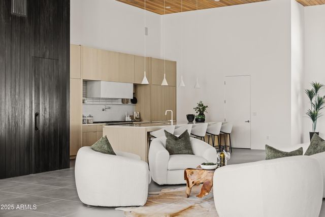 $4,000,000 | 5156 North 45th Place, Phoenix, AZ 85018