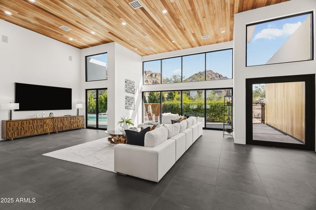 $4,000,000 | 5156 North 45th Place, Phoenix, AZ 85018