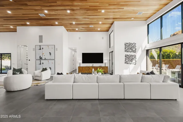 $4,000,000 | 5156 North 45th Place, Phoenix, AZ 85018