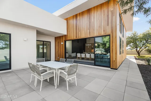 $4,000,000 | 5156 North 45th Place, Phoenix, AZ 85018