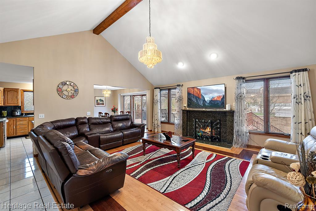 2926 Alexander Street Rochester Hills, MI 48309 - Photo 5 of 34