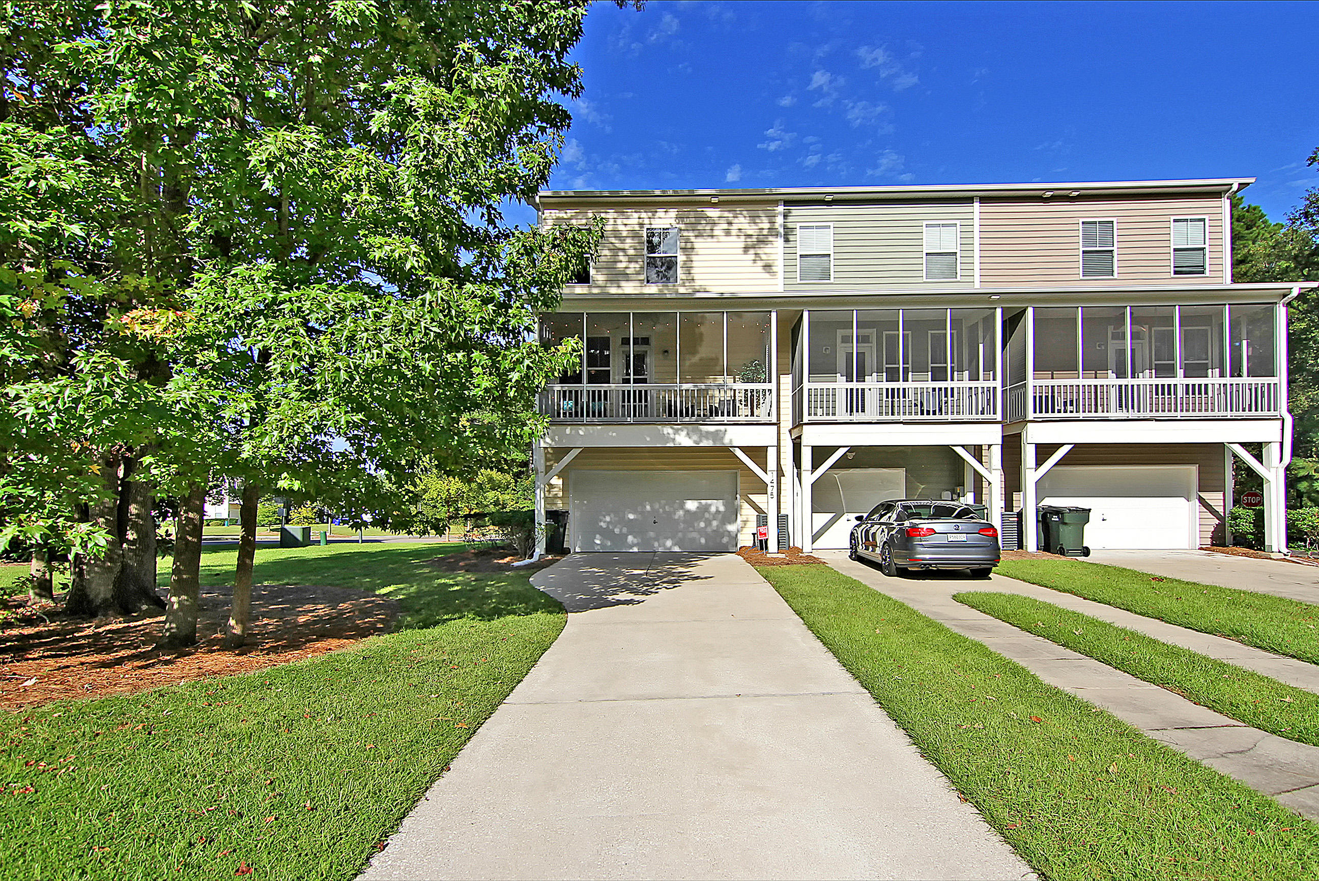1475 Roustabout Way Charleston, SC 29414 - Photo 39 of 45 Large Driveway & 2 Car Garage!
