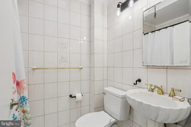 $455,000 | 8855 Winchester Avenue, Philadelphia, PA 19115