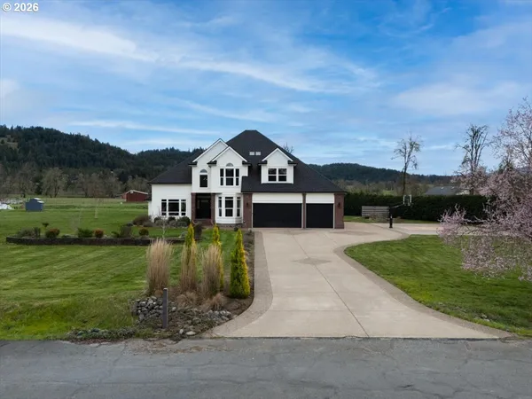 $949,900 | 78250 Meadow Park Drive, Cottage Grove, OR 97424