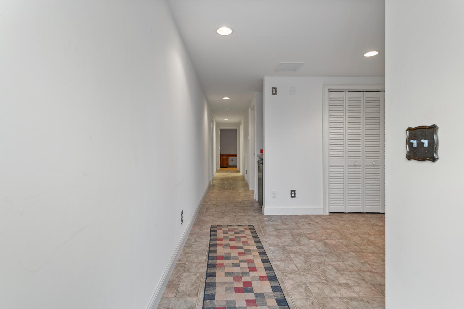 420 South Staley Road Champaign, IL 61822 - Photo 6 of 23 Gallery Image 6