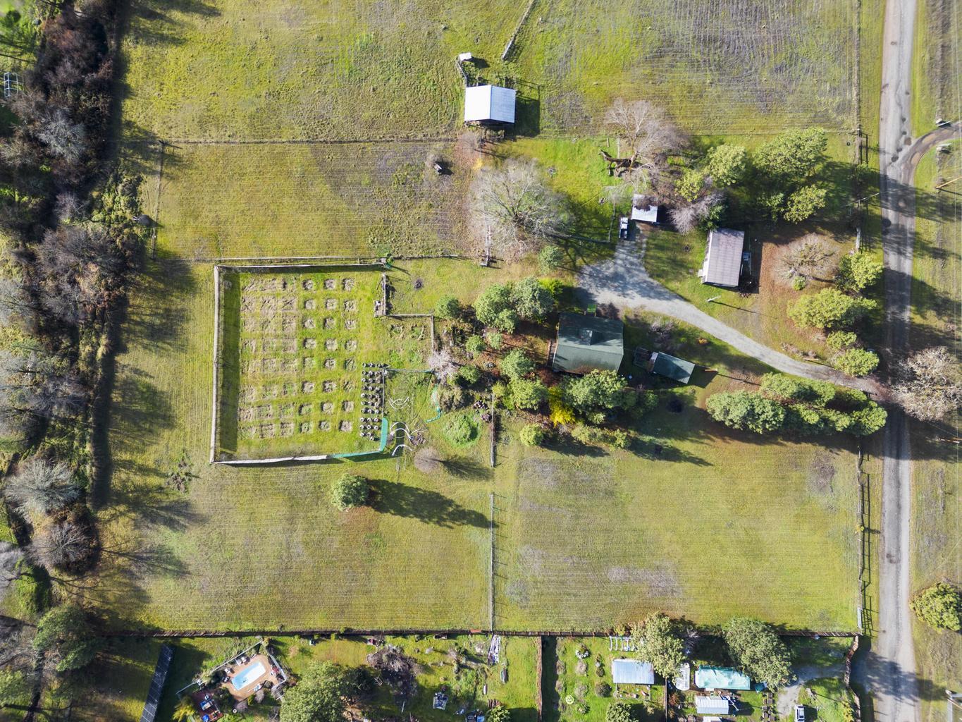 1190 Cedar Flat Road Williams, OR 97544 - Photo 32 of 45 view of a city