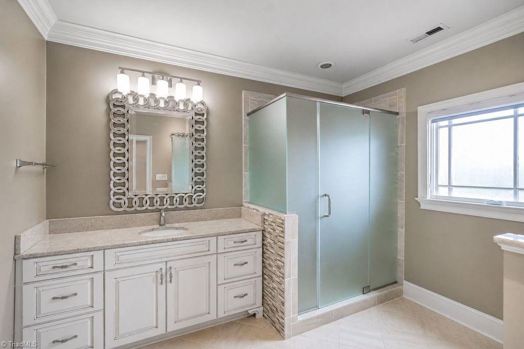 636 Lee Road Thomasville, NC 27360 - Photo 32 of 48