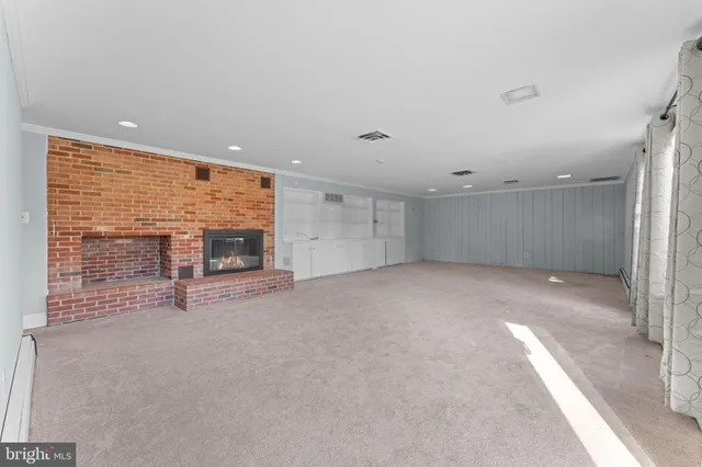 $4,895 | 901 Walker Road, Great Falls, VA 22066