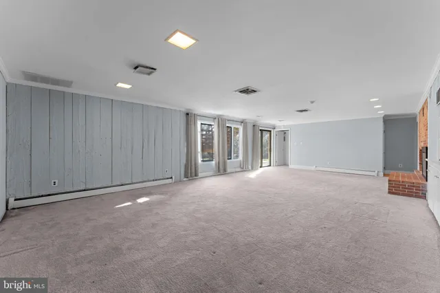 $4,895 | 901 Walker Road, Great Falls, VA 22066