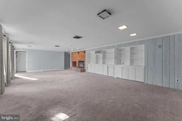 $4,895 | 901 Walker Road, Great Falls, VA 22066