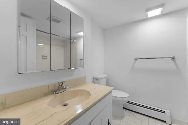 $4,895 | 901 Walker Road, Great Falls, VA 22066