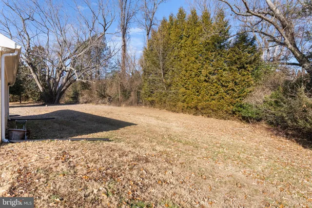 $4,895 | 901 Walker Road, Great Falls, VA 22066