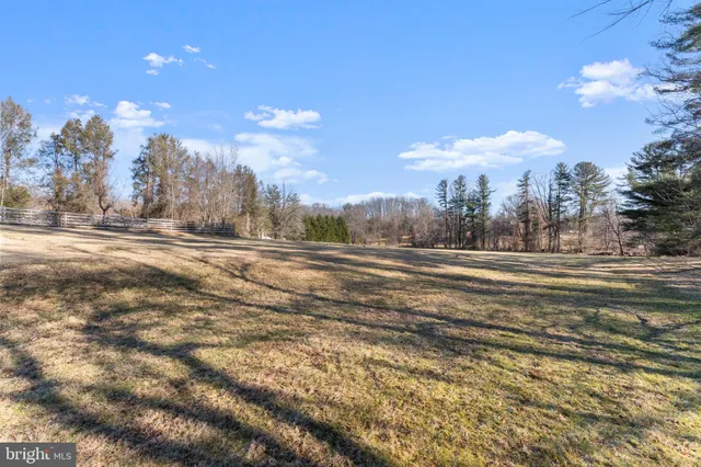 $4,895 | 901 Walker Road, Great Falls, VA 22066