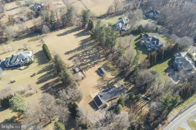 $4,895 | 901 Walker Road, Great Falls, VA 22066