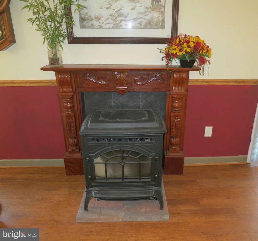 6172 Fishers Station Road Lothian, MD 20711 - Photo 22 of 26 Interior (General)