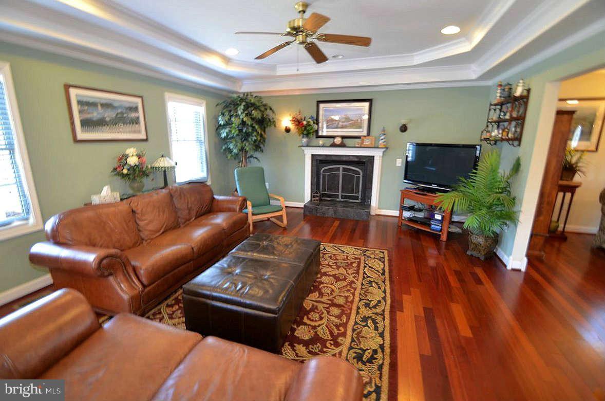 6172 Fishers Station Road Lothian, MD 20711 - Photo 8 of 26 Family Room
