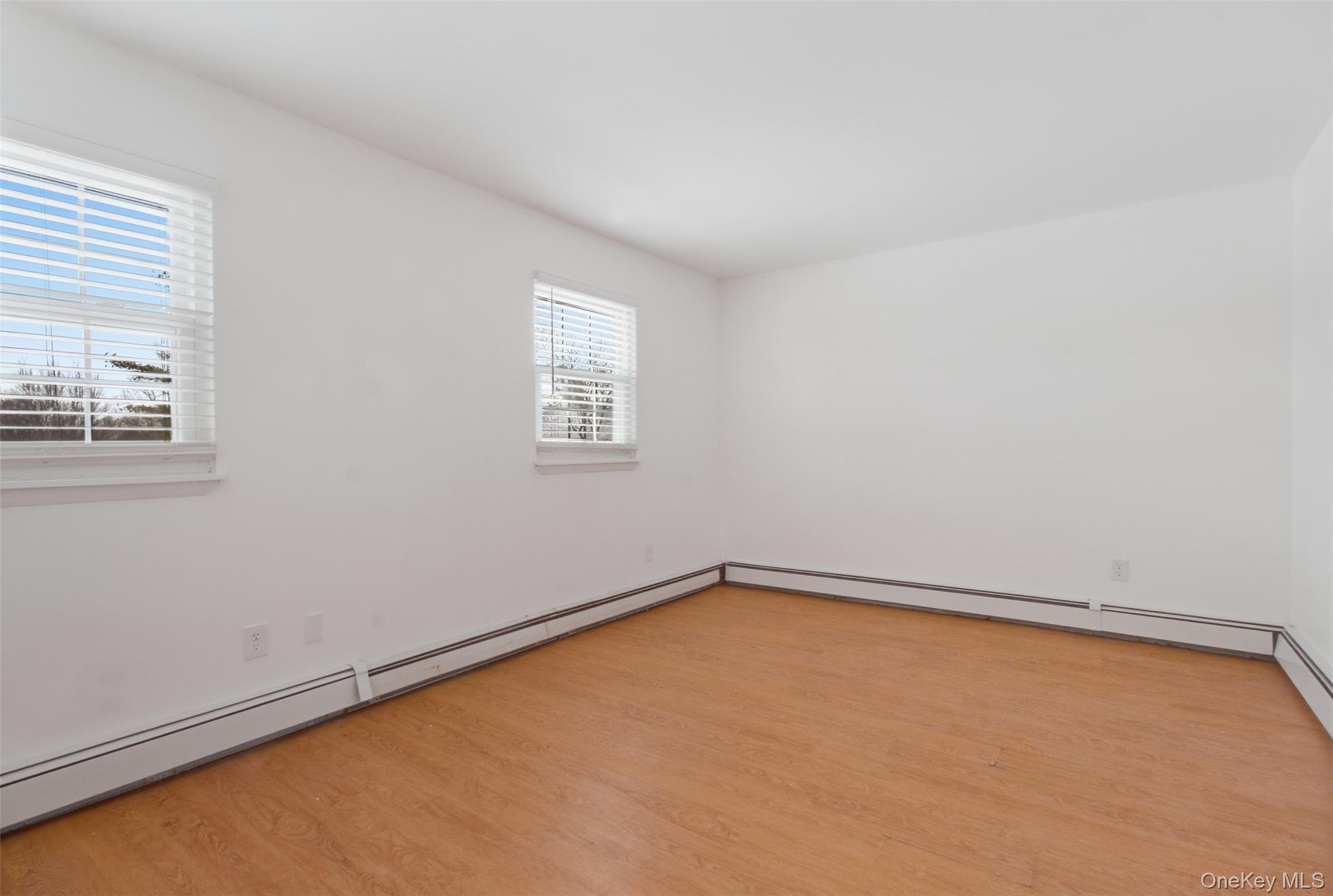8 Ivy Court, Unit B Fishkill, NY 12524 - Photo 20 of 21 an empty room with a window
