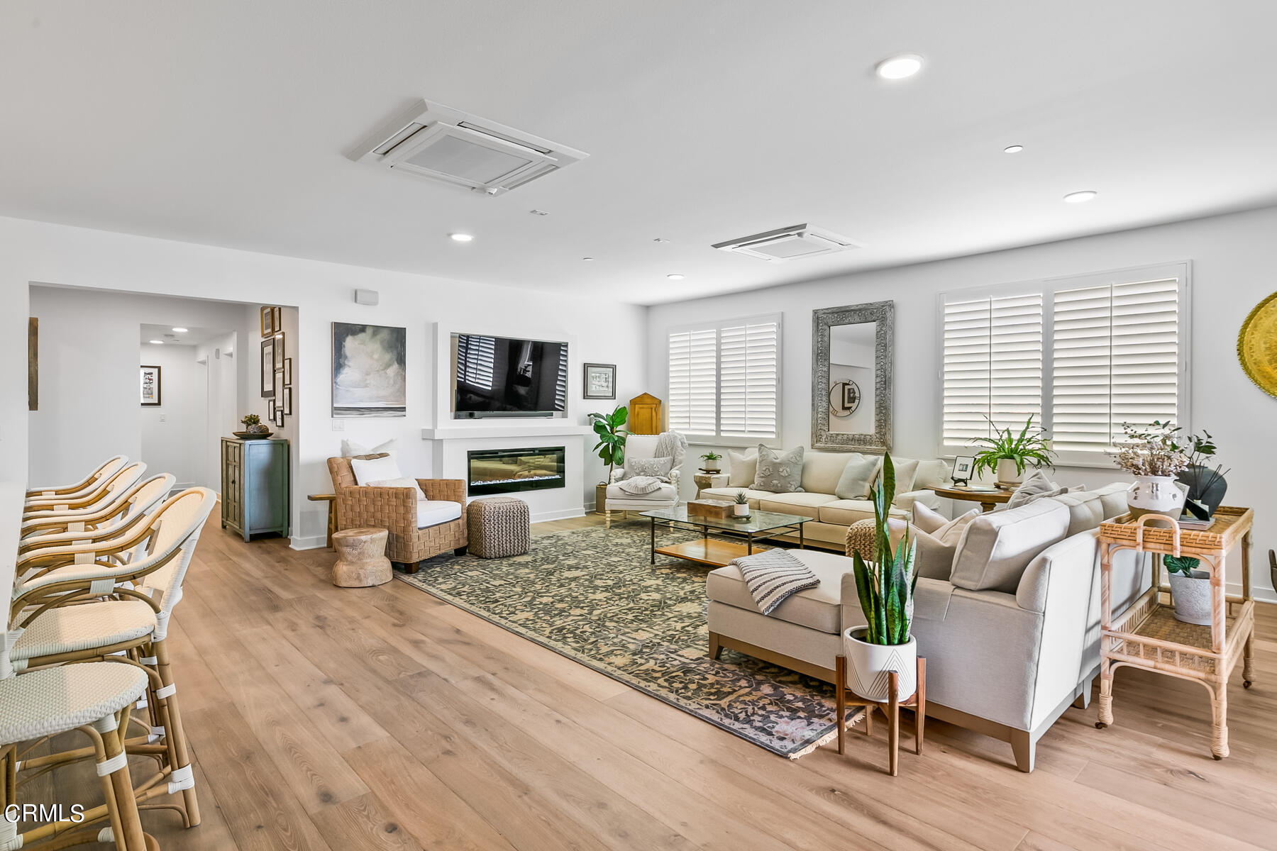 2810 Wagon Wheel Road, Unit 404 Oxnard, CA 93036 - Photo 8 of 40 Living Room