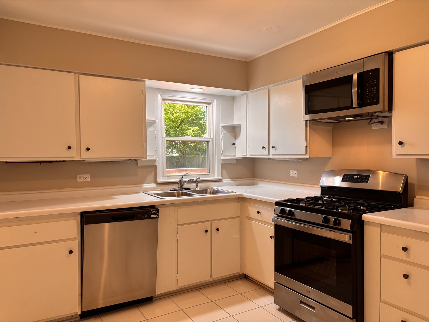 1030 Chestnut Street Deerfield, IL 60015 - Photo 11 of 33