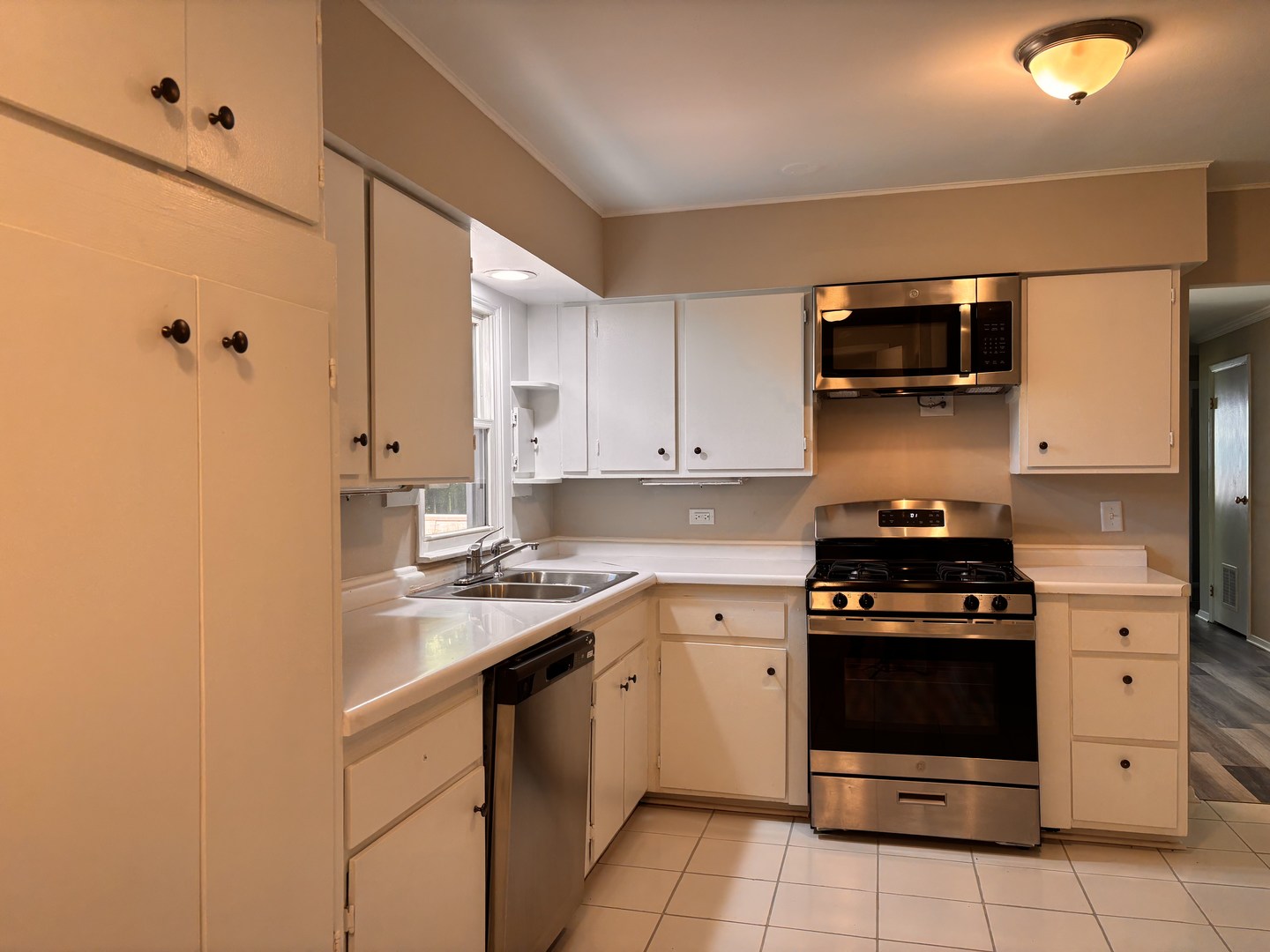 1030 Chestnut Street Deerfield, IL 60015 - Photo 12 of 33