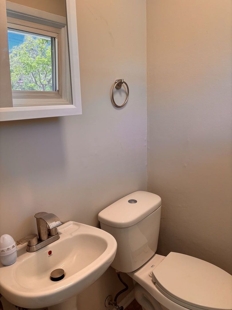 1030 Chestnut Street Deerfield, IL 60015 - Photo 18 of 33