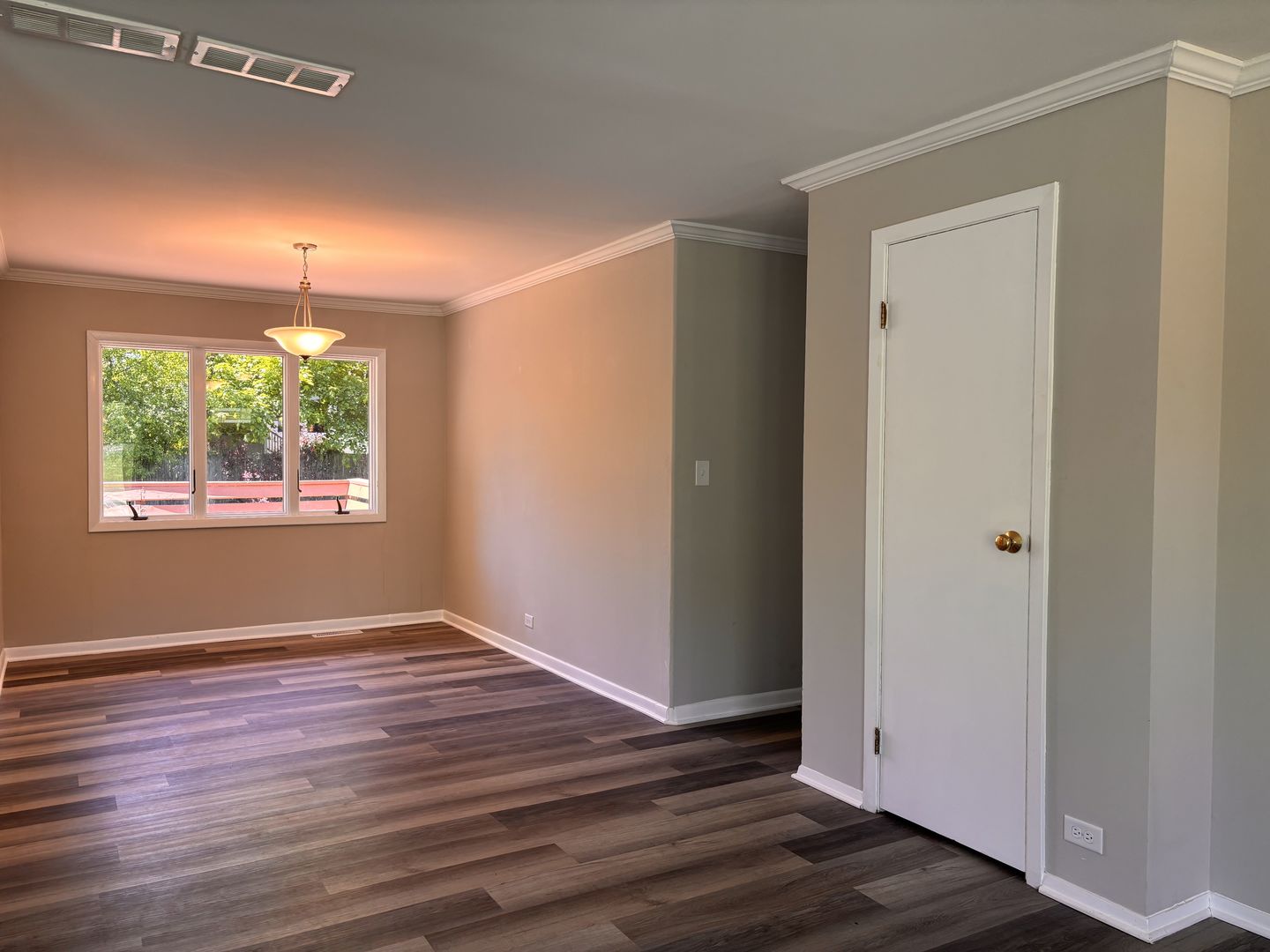 1030 Chestnut Street Deerfield, IL 60015 - Photo 6 of 33
