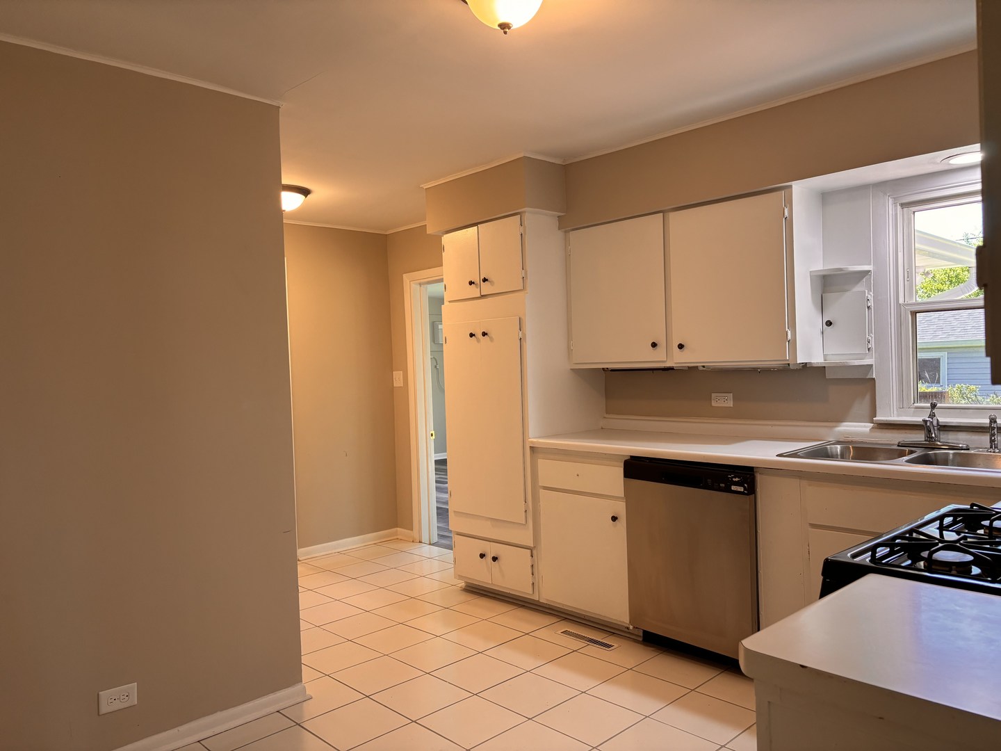 1030 Chestnut Street Deerfield, IL 60015 - Photo 10 of 33