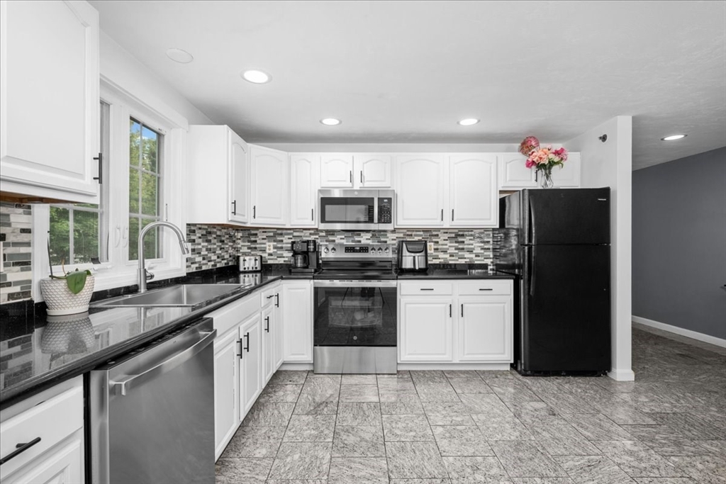 1 Hatfield Street, Unit 7 Worcester, MA 01604 - Photo 5 of 29