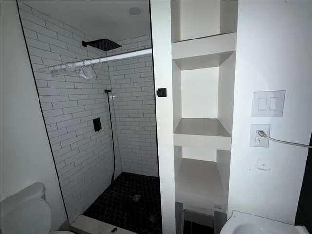 $109,900 | 2405 Stewart Avenue, Kansas City, KS 66104