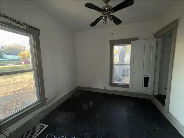 $109,900 | 2405 Stewart Avenue, Kansas City, KS 66104