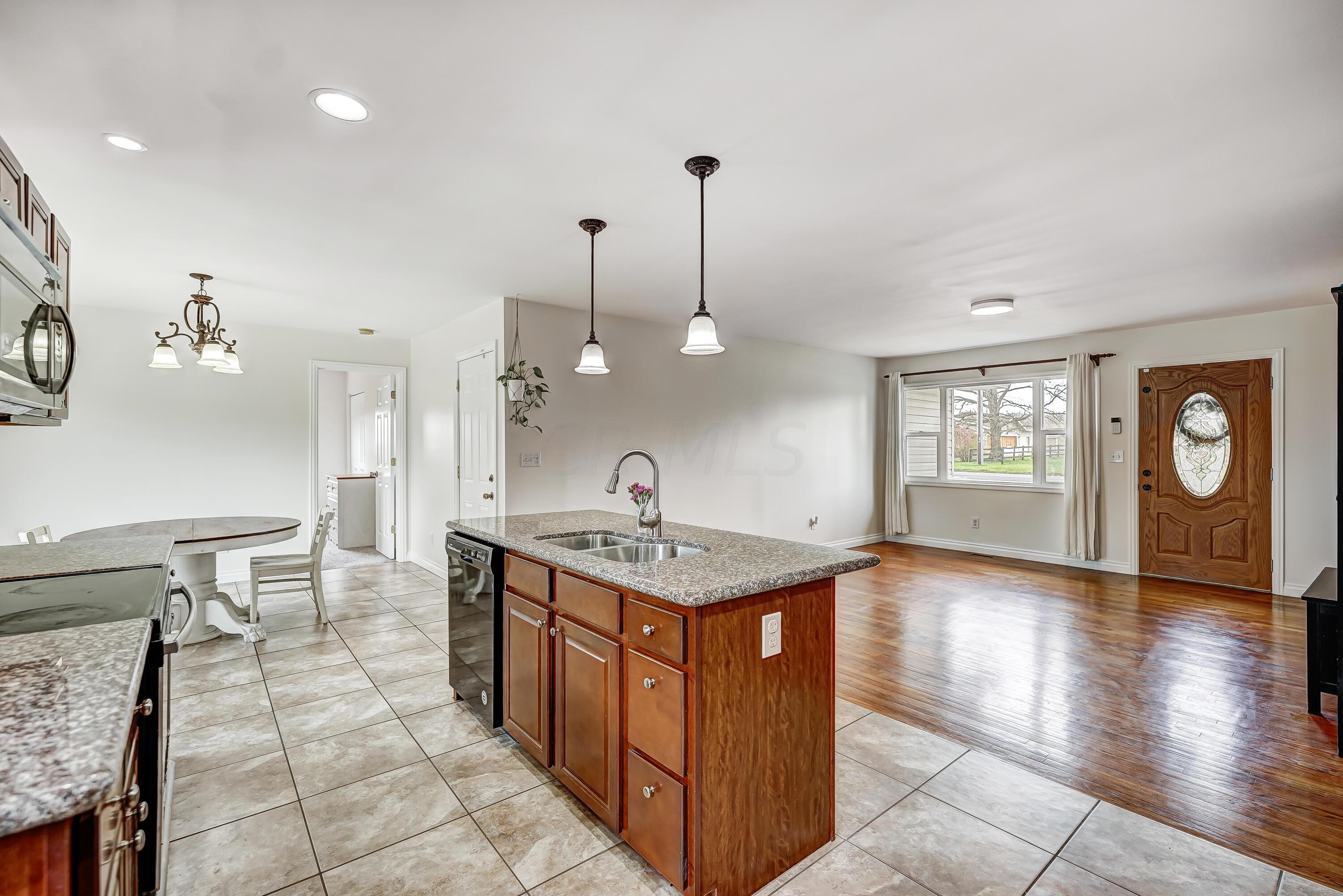3720 Bunty Station Road Delaware, OH 43015 - Photo 13 of 49 Kitchen