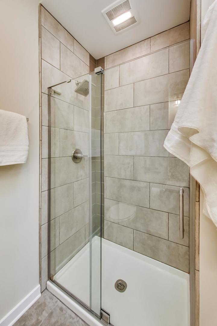 305 Dunbar Road Mundelein, IL 60060 - Photo 21 of 44 a bathroom with a shower and a sink