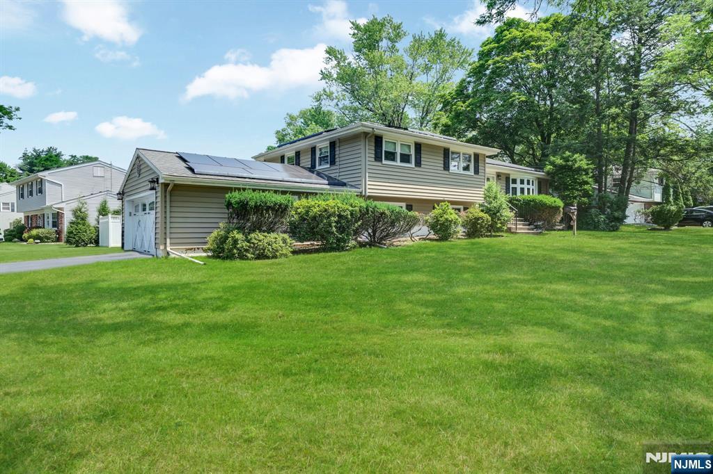 19 Lawrence Road Wayne, NJ 07470 - Photo 25 of 33