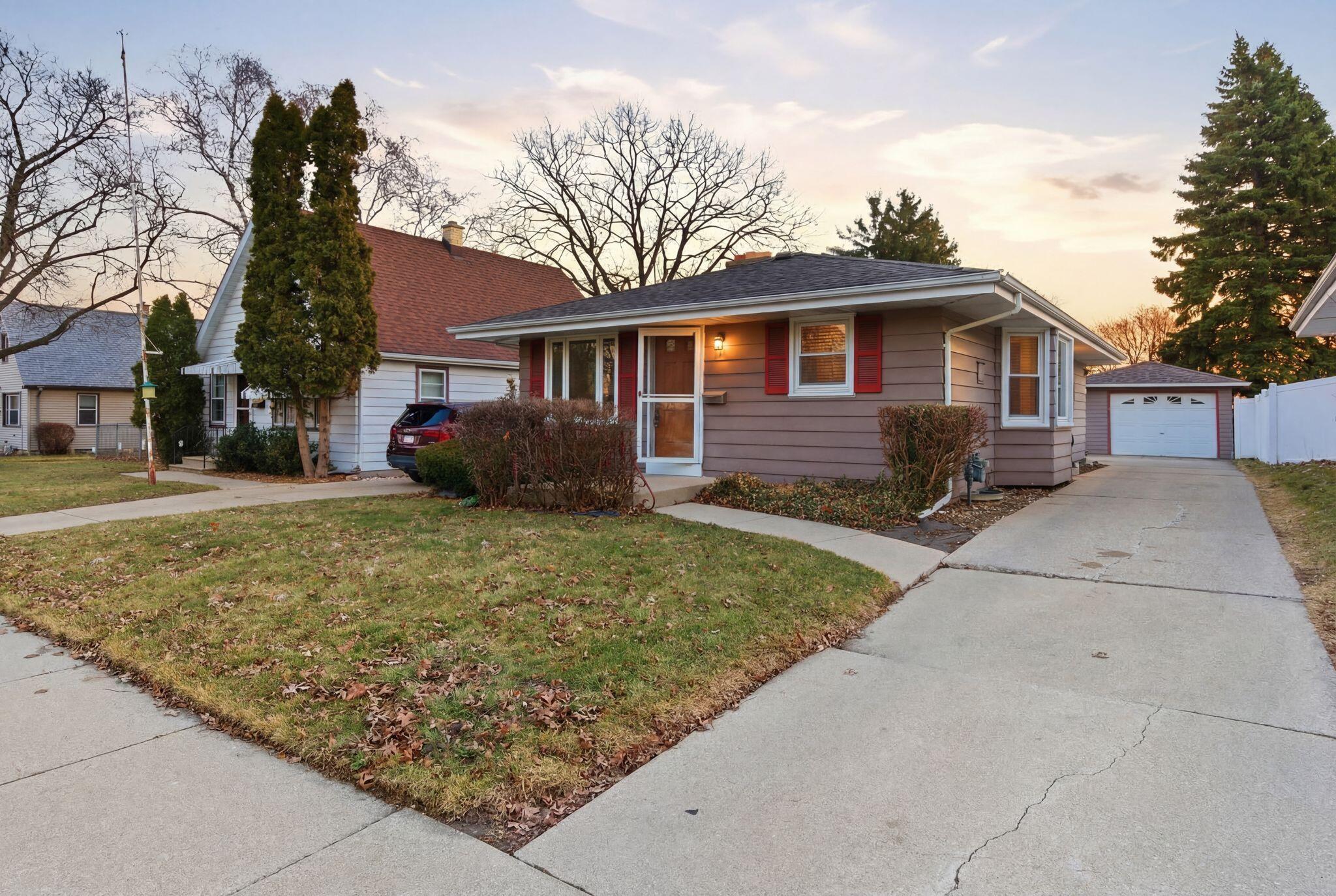 1521 Illinois Street, Racine-1