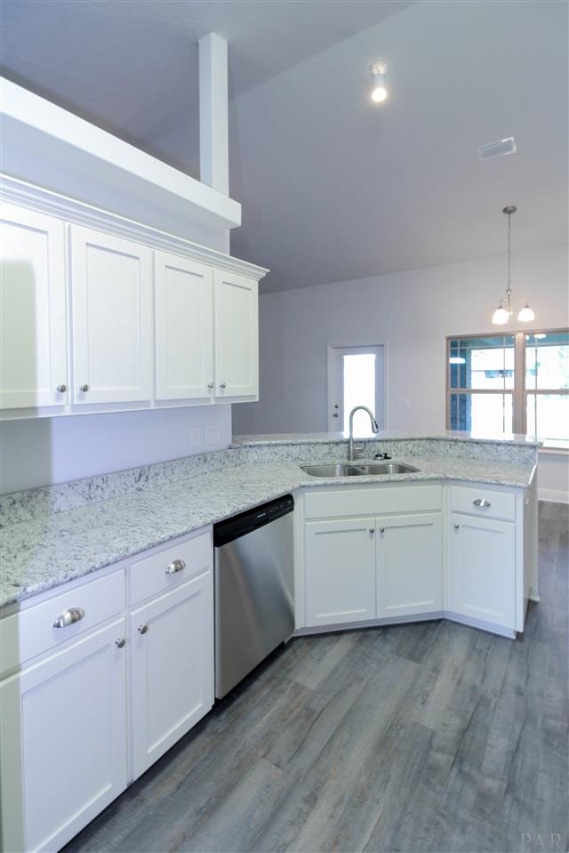 4473 Fort Sumter Road Milton, FL 32583 - Photo 10 of 24