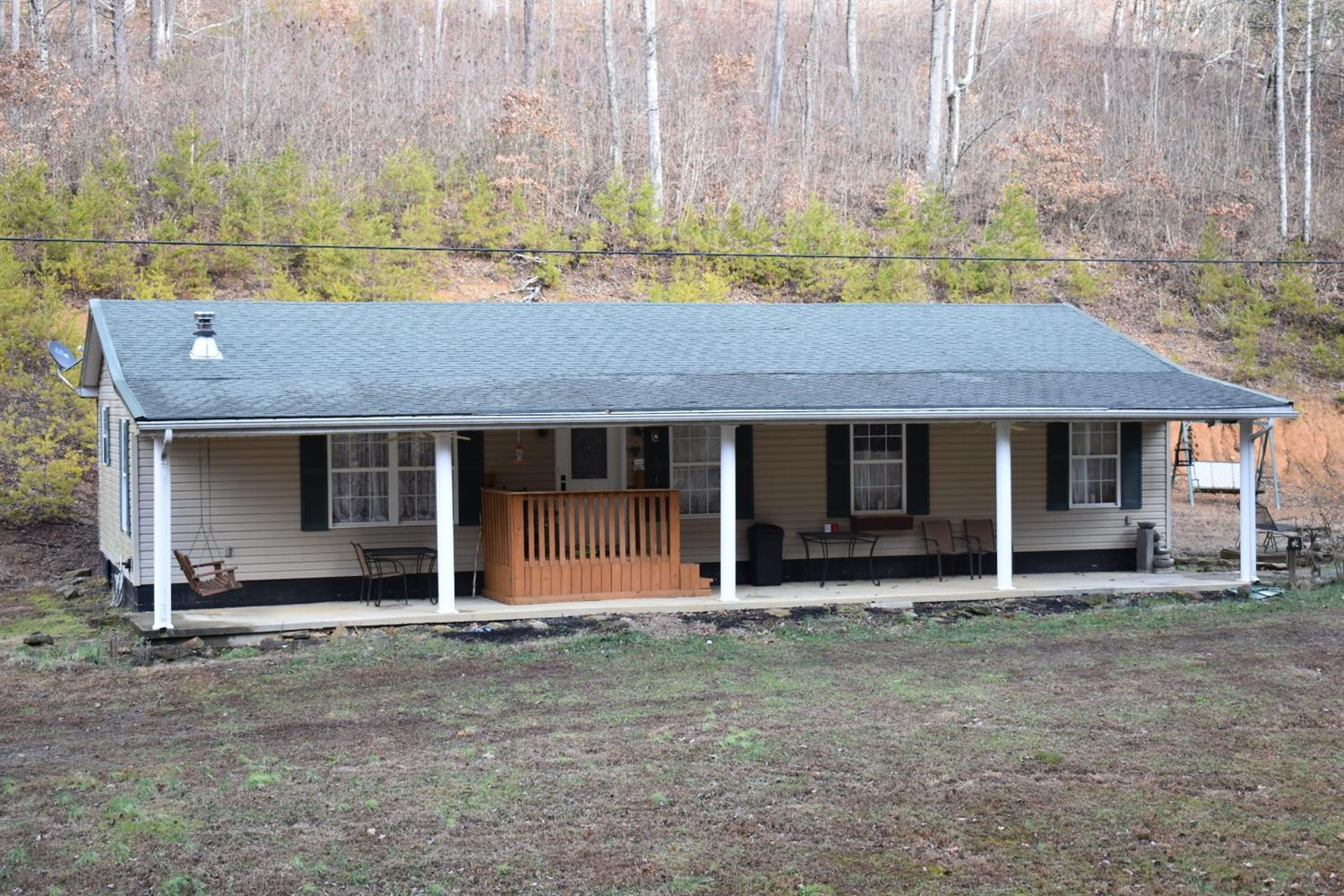 1300 Saddler Road Manchester, KY 40962 - Photo 3 of 50 Photo 3