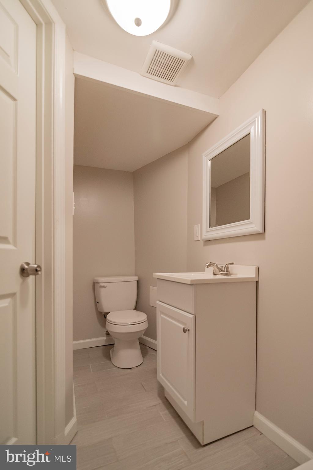 6830 Dunbar Road Baltimore, MD 21222 - Photo 20 of 30 Bonus Second Bathroom!