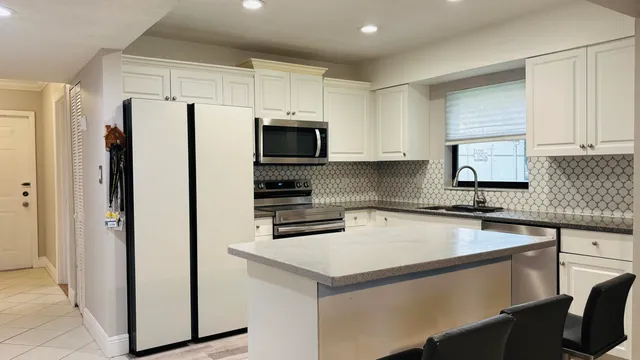 $2,550 | 9521 Boca Cove Circle, Unit 505, Boca Raton, FL 33428