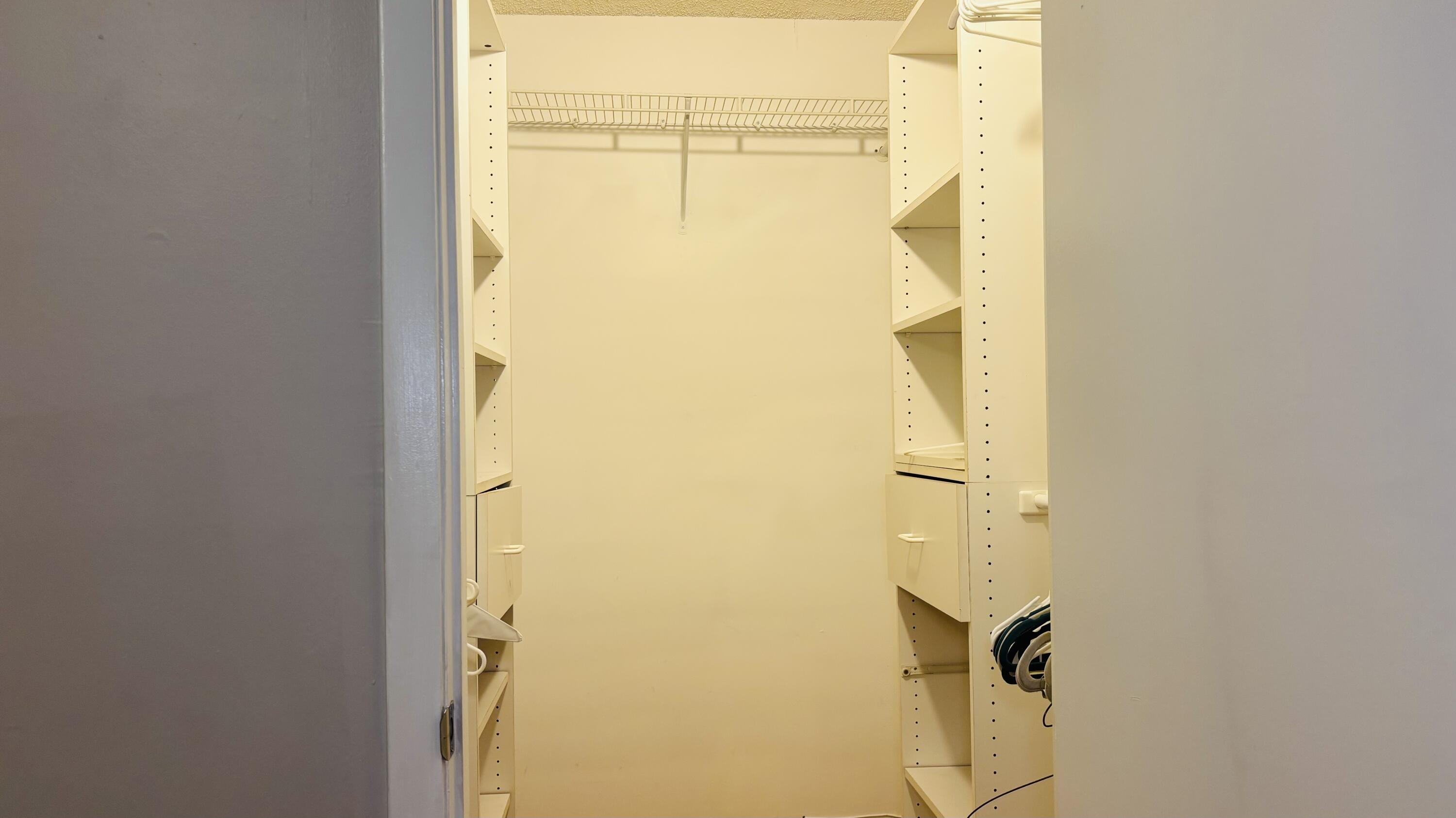 9521 Boca Cove Circle, Unit 505 Boca Raton, FL 33428 - Photo 11 of 28 IMG_0496