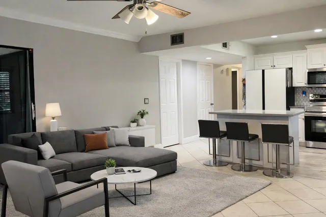 $2,550 | 9521 Boca Cove Circle, Unit 505, Boca Raton, FL 33428