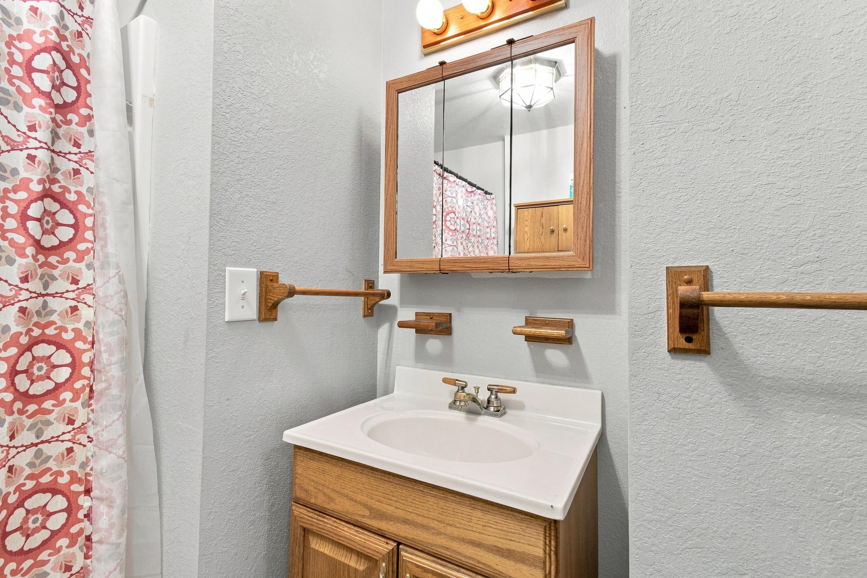 3808 West Kingsley Street Springfield, MO 65807 - Photo 24 of 39 25-print-20260812-20260812-DSC01888