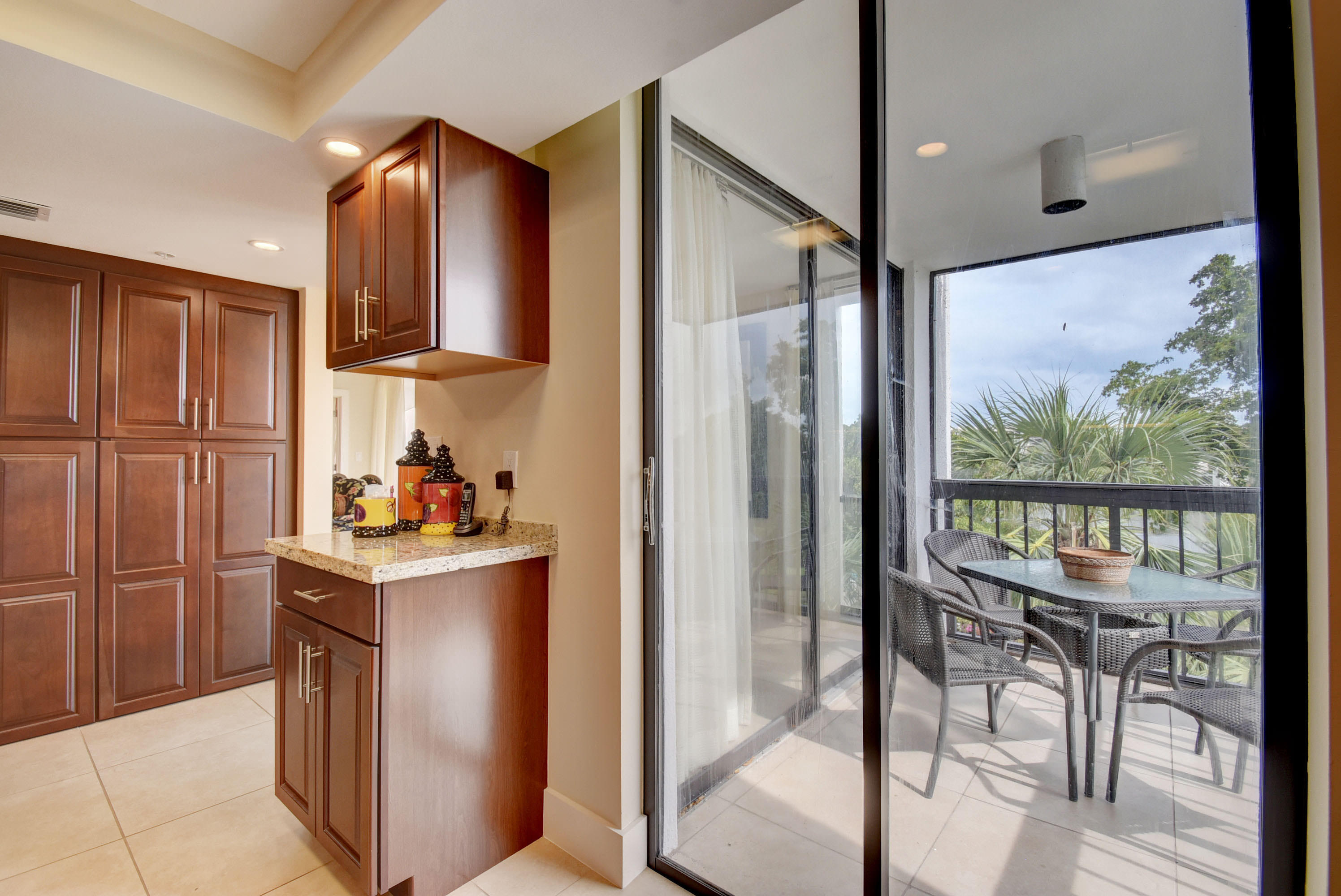 1542 Bridgewood Drive Boca Raton, FL 33434 - Photo 12 of 49 20180130001433752847000000-o