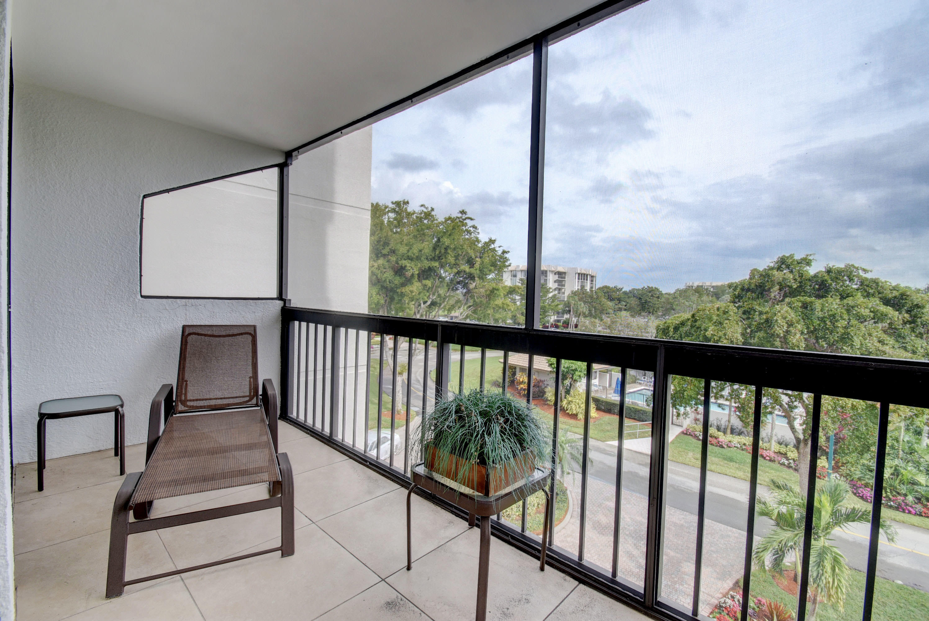 1542 Bridgewood Drive Boca Raton, FL 33434 - Photo 21 of 49 20180130001459982638000000-o