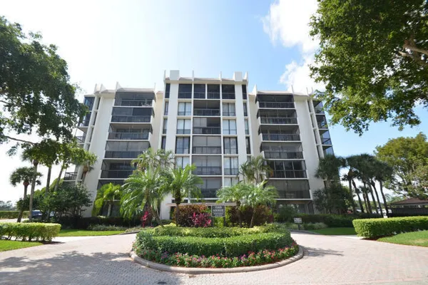 $269,000 | 1542 Bridgewood Drive, Boca Raton, FL 33434