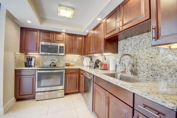 $269,000 | 1542 Bridgewood Drive, Boca Raton, FL 33434