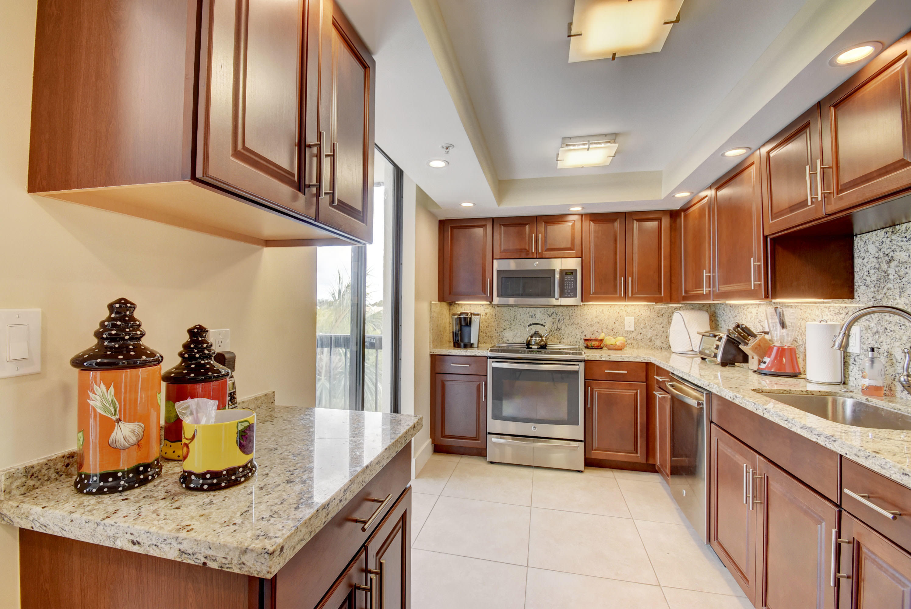 1542 Bridgewood Drive Boca Raton, FL 33434 - Photo 10 of 49 20180130001423476117000000-o