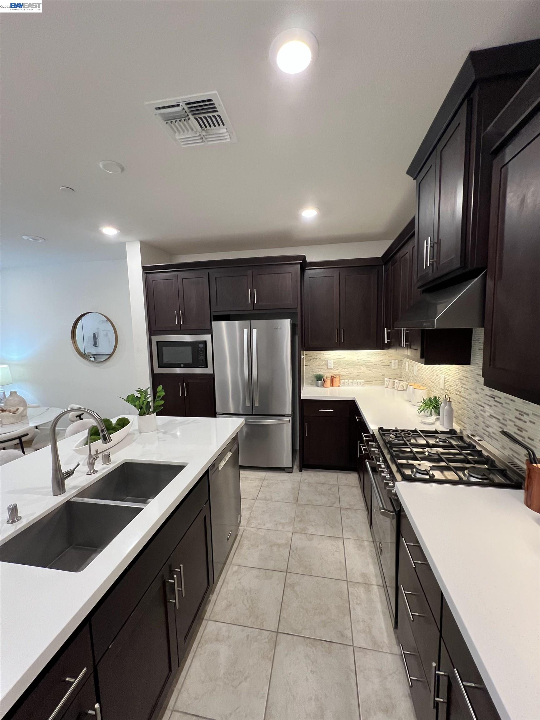 1233 Merry Loop Milpitas, CA 95035 - Photo 3 of 13