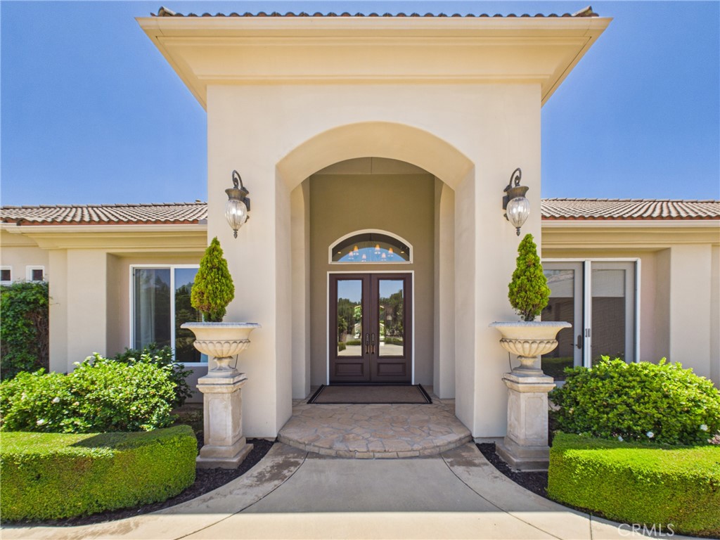 1662 Cherokee Road Corona, CA 92881 - Photo 9 of 60